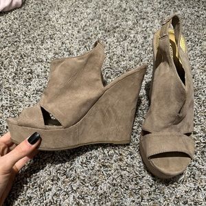 Tan wedges